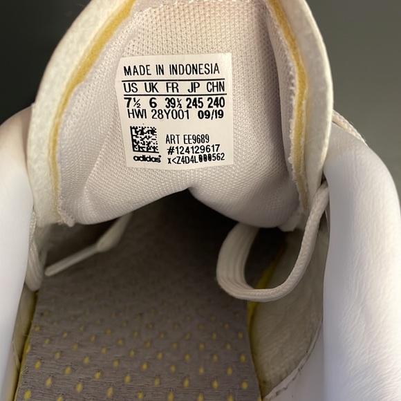 Women’s Adidas Cloudfoam Comfort Sneakers Size 7.5 - Picture 4 of 4